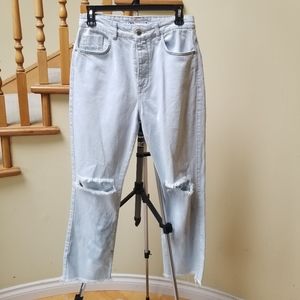 *2 for *$15* Zara Distressed Straight Leg Jeans Size 6